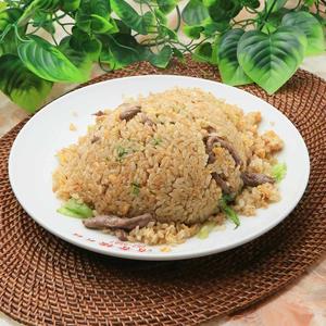 牛肉の細切りチャーハン