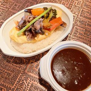 ふわとろオムレツ牛スジカレー