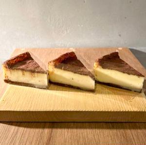 バスクチーズケーキ/ティラミス