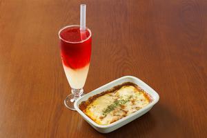 カレー+ハイビスカスレモネード