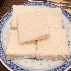 ココナッツケーキ