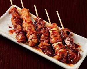 炭火焼き鳥 10種盛り(塩) Assortment of 10 Kinds of Charcoal-Grilled Yakitori