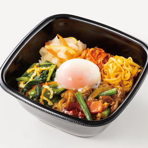 温玉付き焼肉ビビンバ