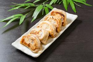 成都焼餃子 5個 Grilled Dumpling