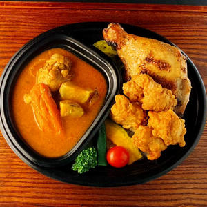 唐揚げ(4個)×ジャンボチキンレッグカレー
