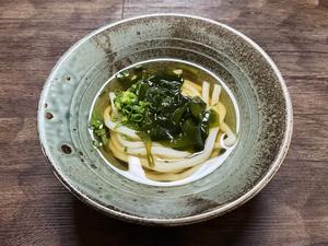 三陸穂先わかめうどん