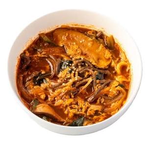 ユッケジャンラーメン(Spicy Beef Noodle Soup)