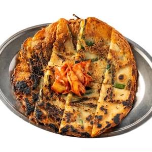 ニラチヂミ(8枚入り)(Korean Chive Pancake)