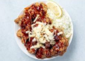 大盛ヤンニョムチーズからあげ丼