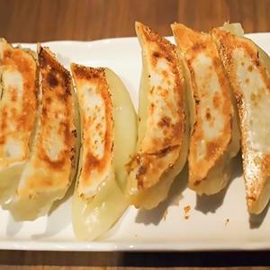 龍伸焼き餃子