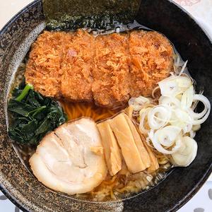 醤油とんかつらーめん(Tonkatsu Ramen)