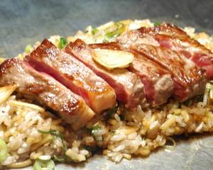 米牛半ポンドステーキそばめし American Beef Steak Noodle Rice