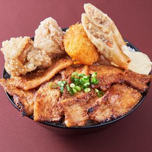 甘辛みそ豚丼 500 (唐揚2+コロッケ1+春巻1)