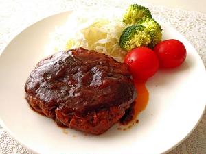 自家製デミグラスソースハンバーグ