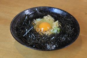 のりのりたまご讃岐うどん(温) Sanuki Udon Noodles with Seaweed ＆ Egg (Hot)