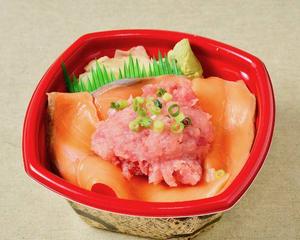 丼丸 サーモンネギトロ丼 Salmon Rice Bowl