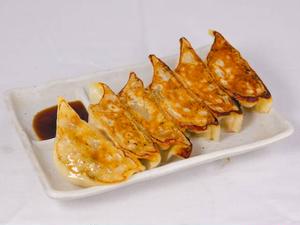 自家製餃子6個 Homemade Gyoza Dumpling (6 Pieces)