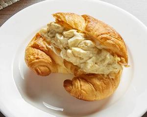クロワッサンサンド(たまご) Croissant Sandwich (Egg)