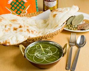 ほうれん草チキンカレーセット Spinach and Chicken Curry Meal Set