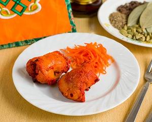チキンティッカー(2pc) Chicken Tikka (2 Pieces)
