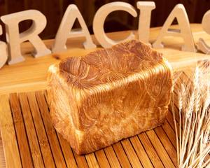 デニッシュ食パン Danish Table Bread