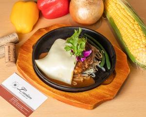 名物手ごねハンバーグ(小さめサイズ130g) チーズ ※ライス付き