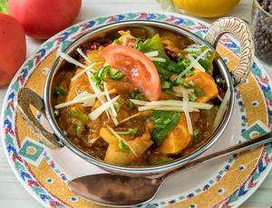 カラヒパニール(プレーンナーン1枚つき) Kadai Curry (1 plain naan Incl)