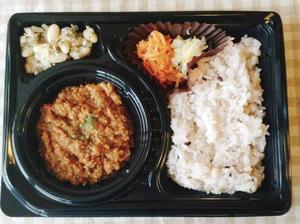 カフェキューブリックのキーマカレー弁当