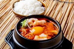 韓国カルビ丼とスンドゥブ 洞山 海鮮スンドゥブ～ごはん付き～