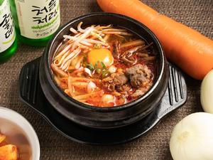 ユッケジャンスープ  spicybeefsoup