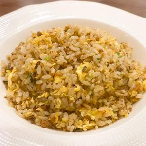 ニンニクチャーハン