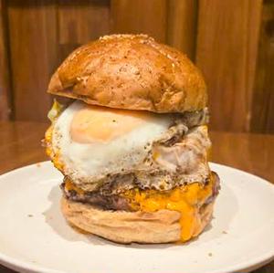 カリカリベーコンエッグバーガー