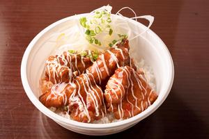 アジアン鶏から丼