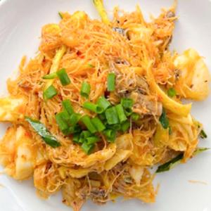  豚肉のビーフン風サラダ