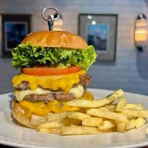 トリプルチーズバーガー