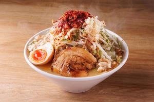 【中】赤辛二郎ラーメン 麺200g Spicy Red Jiro Ramen (Regular, 200g Noodles)