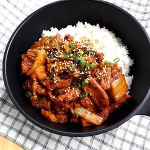 熟成豚肉のピリ辛炒めビビンバ