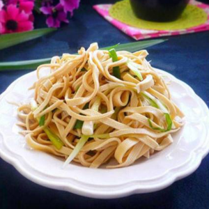 家常干豆腐干し豆腐サラダ