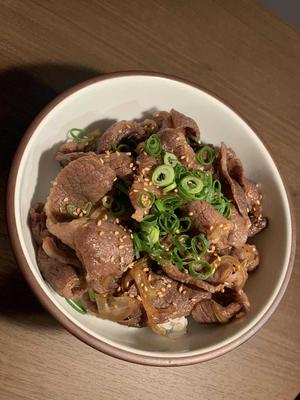 黒毛和牛丼