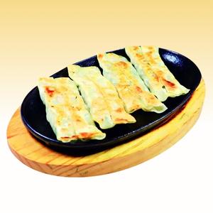 海老、ニラ棒餃子鉄板焼き