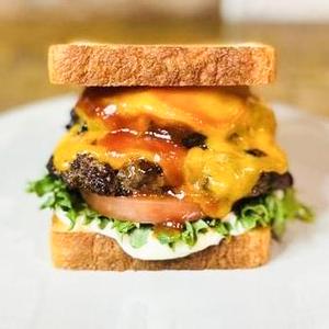 ワンハンドレッドバーガー