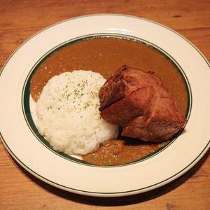 マロリーポーク黒カレ-&ポークステーキ200g付き