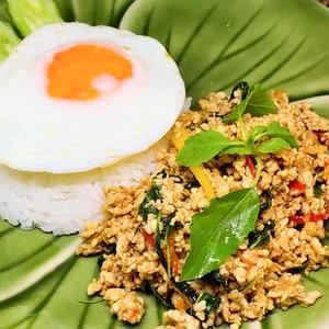 挽肉バジル炒め Gaprao