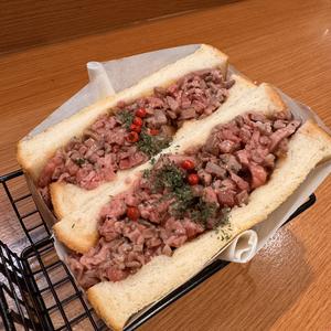ローストビーフサンド200g(2個)