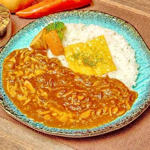 【スパイシーカレー】チーズと4種のキノコのカレー
