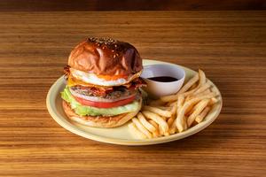 アメリカンスペシャルバーガー