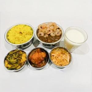 プランカレーターリー prawn curry thali