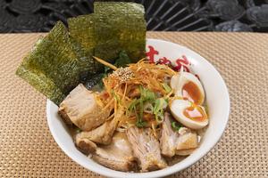 スペシャルラーメン
