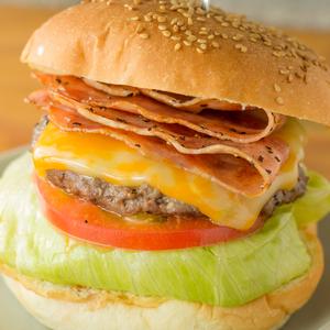ベーコンチーズバーガー