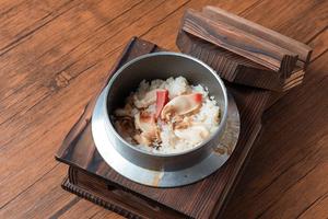 釜炊きほっき飯おにぎり2個+選べるおかず 味噌汁付き